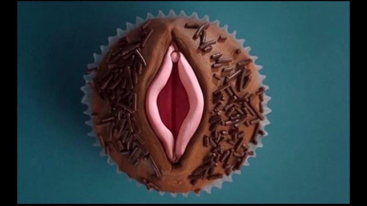 vagina_cup_cake.png